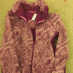 Super nice ivivva sweatshirt